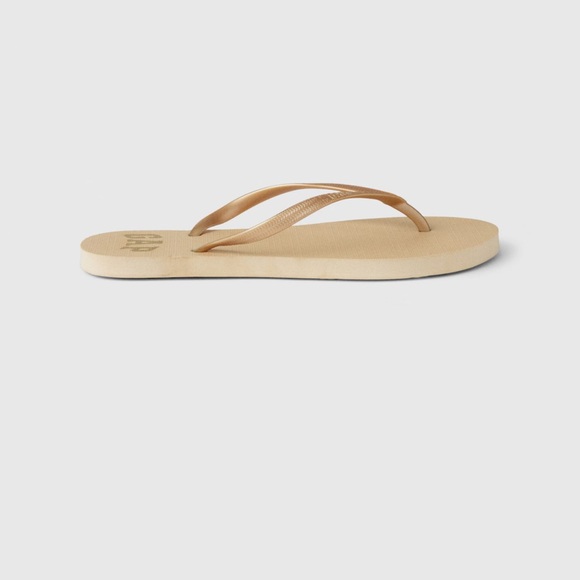 NWT GAP Logo Flip Flops Color: Gold SIZE 7 - Picture 2 of 5